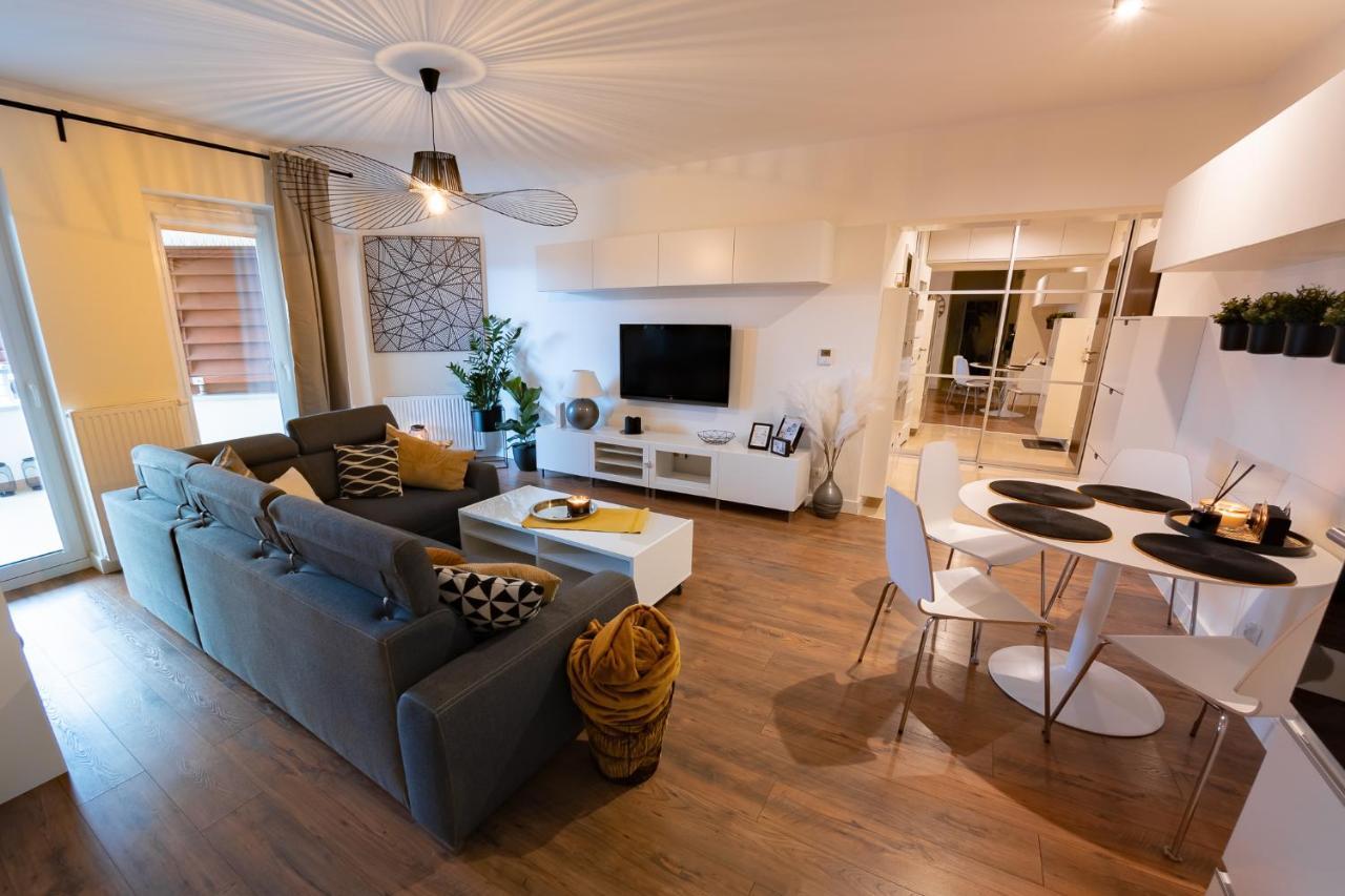 Ciekawe Miejsce B Apartment Kolobrzeg Luaran gambar